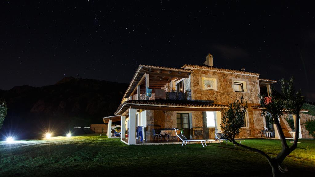 Villa Iris With Pool バージャ・サルディニア エクステリア 写真
